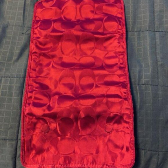 Coach Getaway Signature Nylon Cosmetic Travel Bag Fuschia - Picture 3 of 7